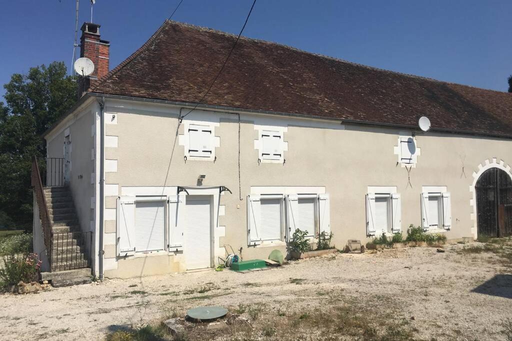 Logement Independant Le Poulailler Proche Guedelon ทริญนีย์ ภายนอก รูปภาพ